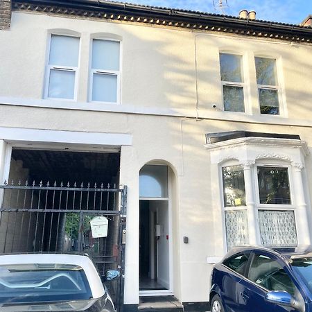 Luxury En-Suite Double Bedroom Stratford E15 伦敦 外观 照片